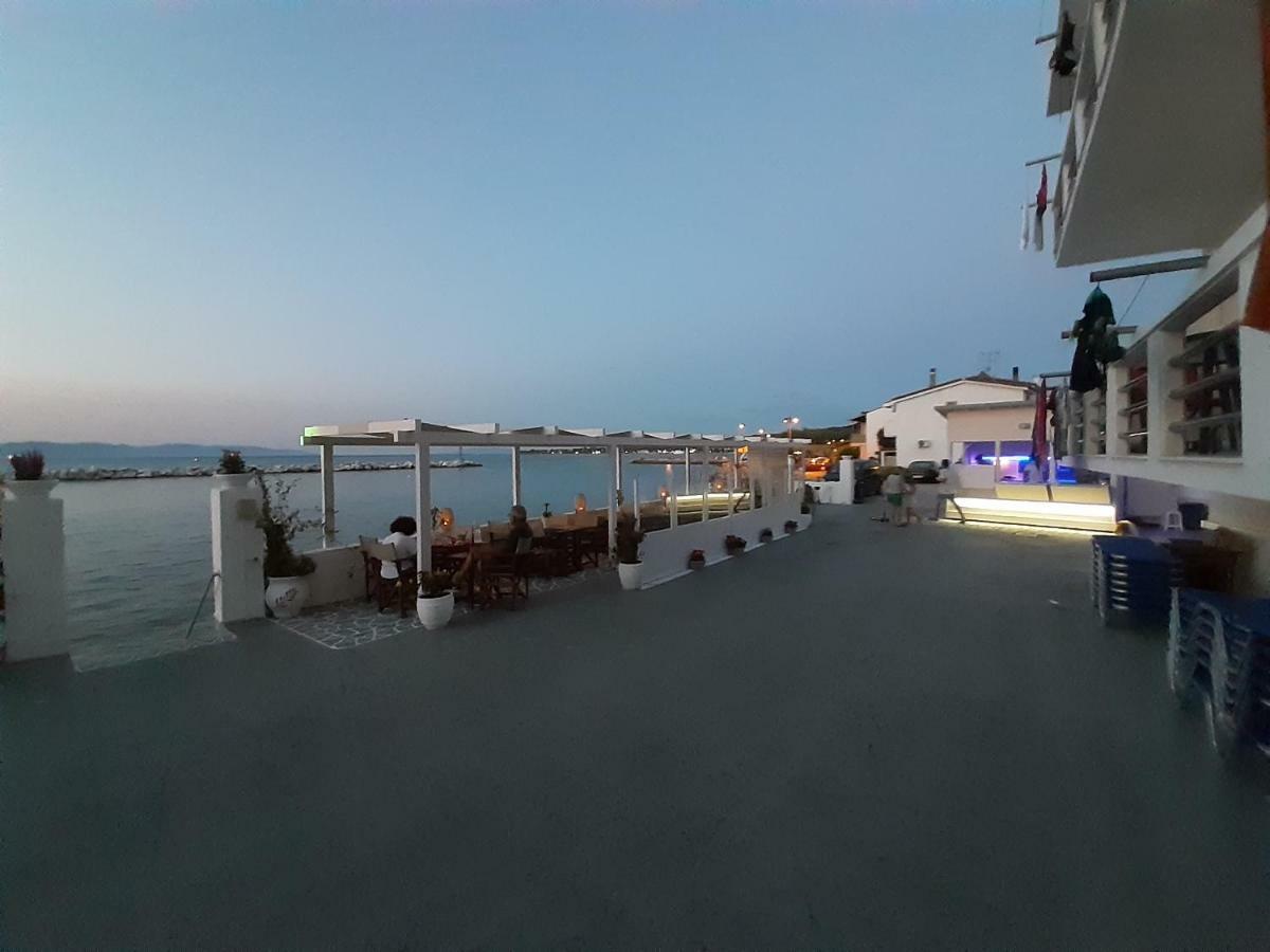 Asmini Studios Пефки Экстерьер фото